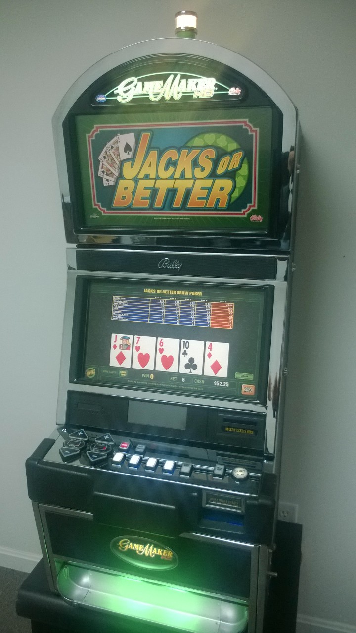 BALLY GAME MAKER HD MULTI GAME DUAL MONITOR SLOT MACHINE - 