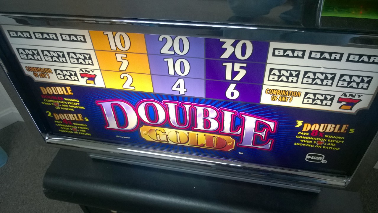 IGT DOUBLE GOLD S2000 SLOT MACHINE - 