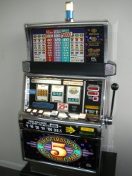 IGT FIVE TIMES PAY S2000 FLAT TOP SLOT MACHINE 