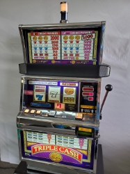 IGT TRIPLE CASH FLAT TOP S2000 SLOT MACHINE 