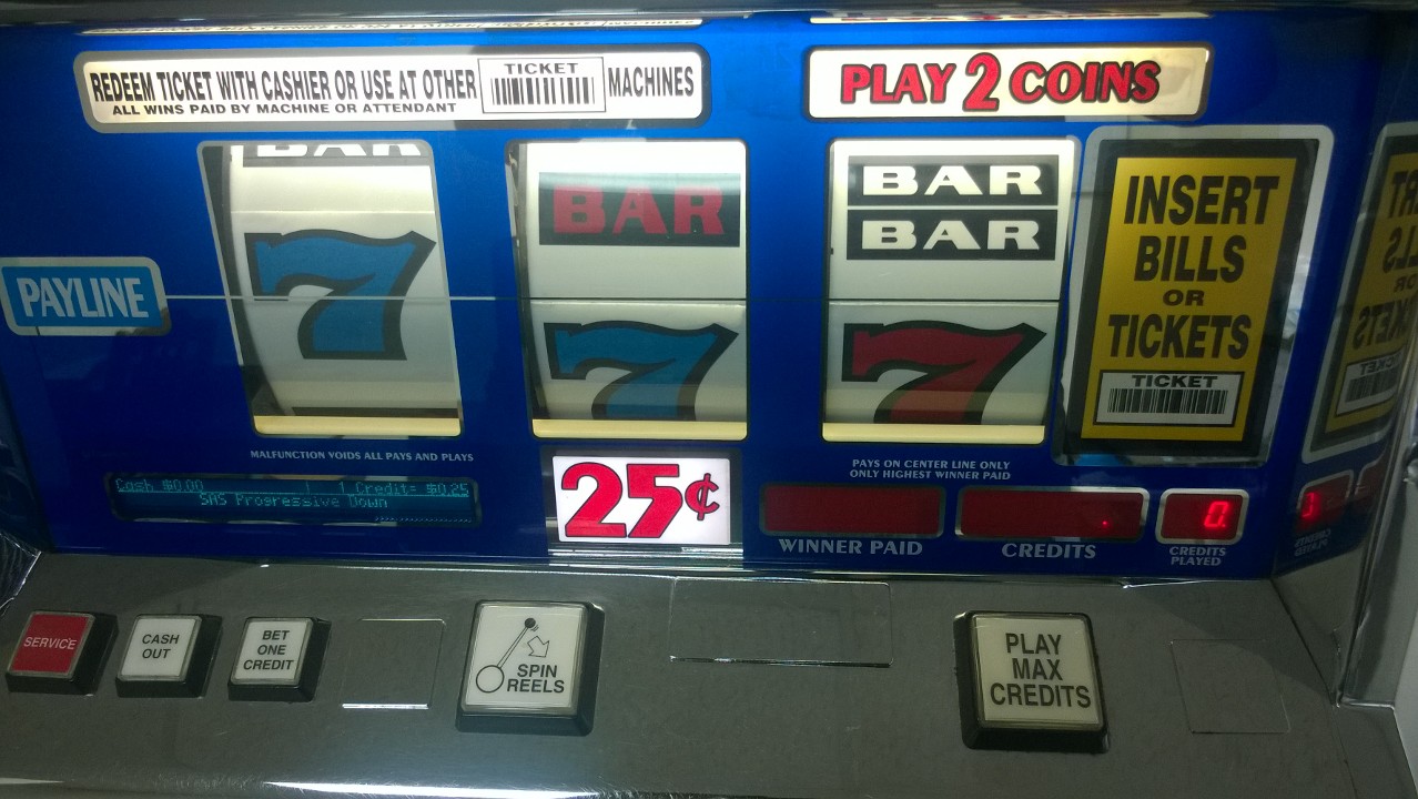 IGT TRIPLE DOUBLE RED, WHITE & BLUE S2000 SLOT MACHINE WITH LIGHTED TOPPER - 
