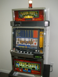 IGT GAME KING 4.3 VIDEO POKER MULTI GAME with LCD TOUCHSCREEN MONITOR - RED GAME KING GLASS - 59 GAMES 